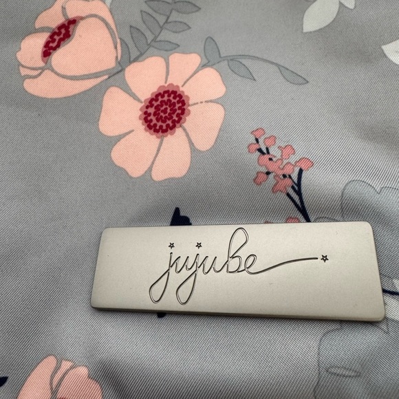 Jujube Classic - Be Quick wallflower clutch - Picture 3 of 11